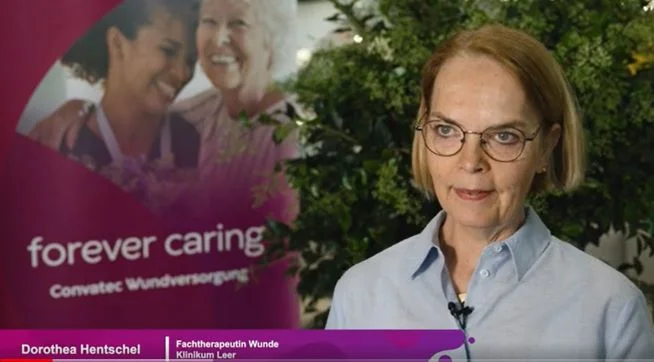 Dorothea Hentschel, Fachtherapeutin Wunde am Klinikum Leer, beantwortet Fragen zur Inkontinenz-assoziierte Dermatitis (IAD)