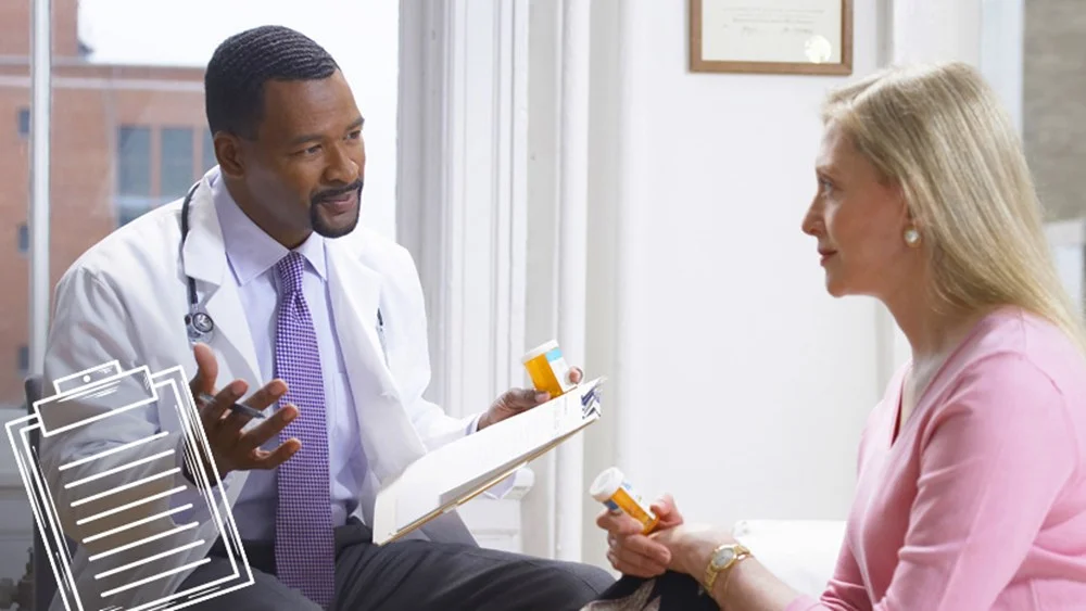 en mann og en kvinne som har en samtale